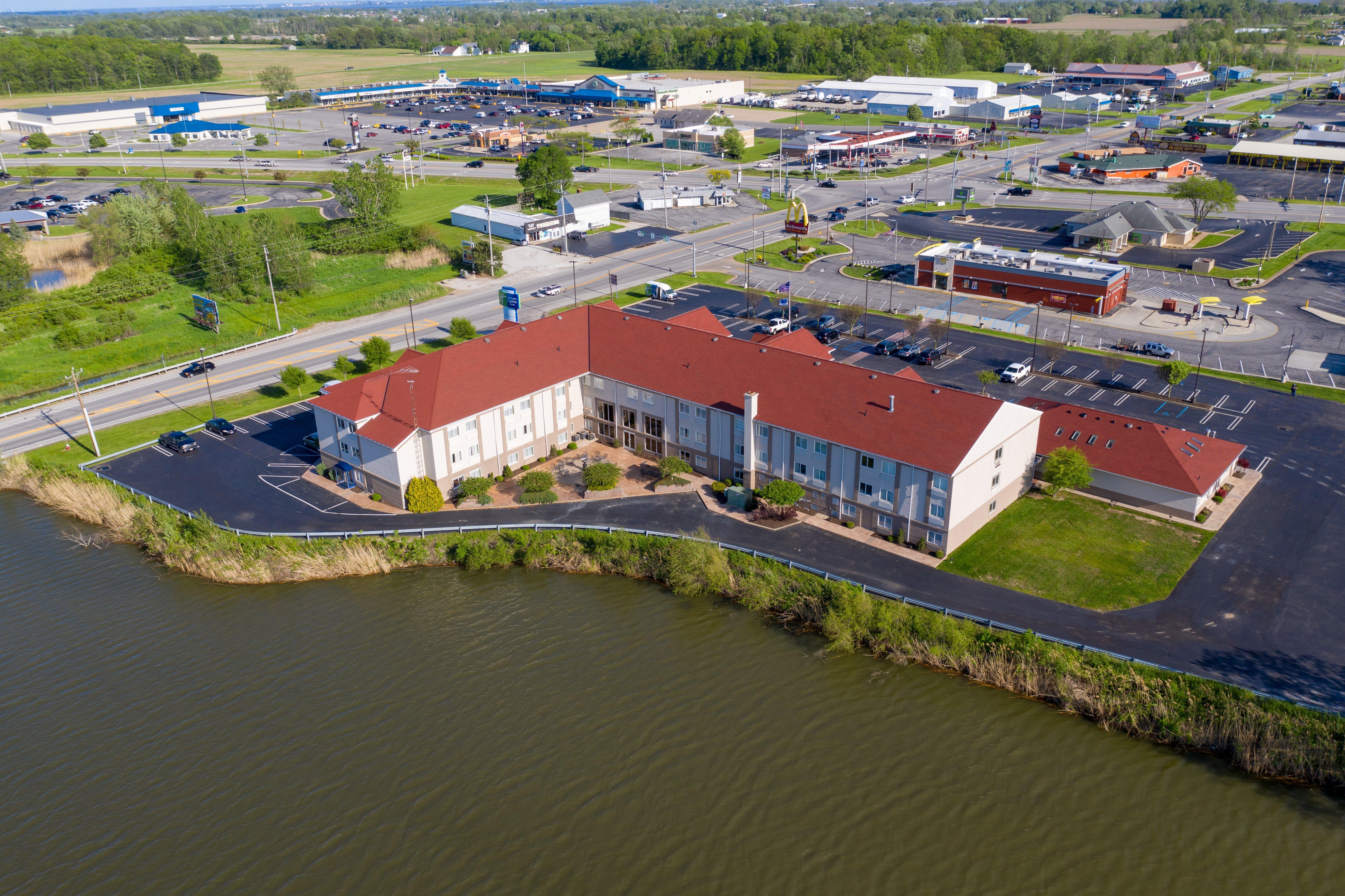 Holiday Inn Express Hotel & Suites Port Clinton-Catawba Island By Ihg Экстерьер фото