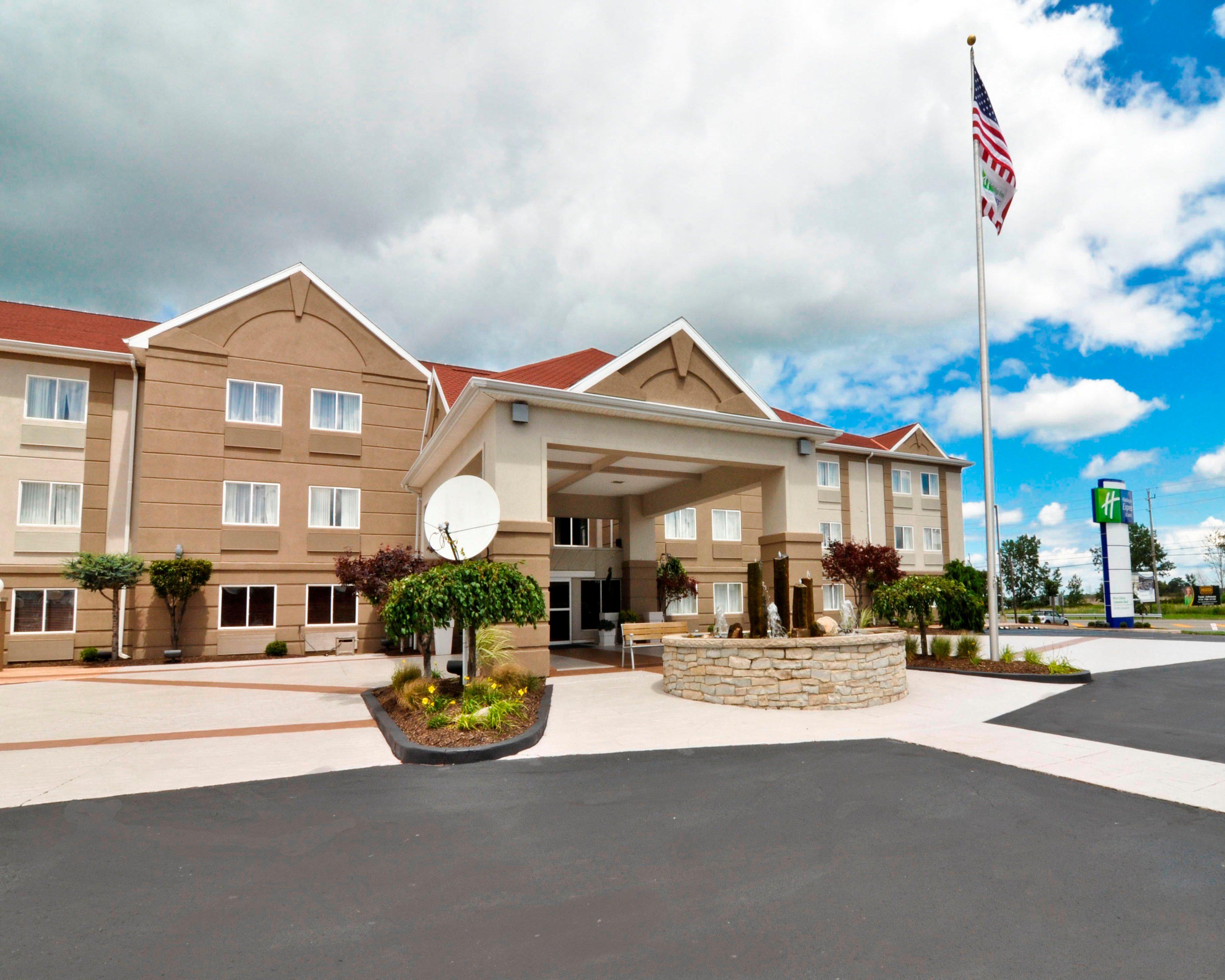 Holiday Inn Express Hotel & Suites Port Clinton-Catawba Island By Ihg Экстерьер фото